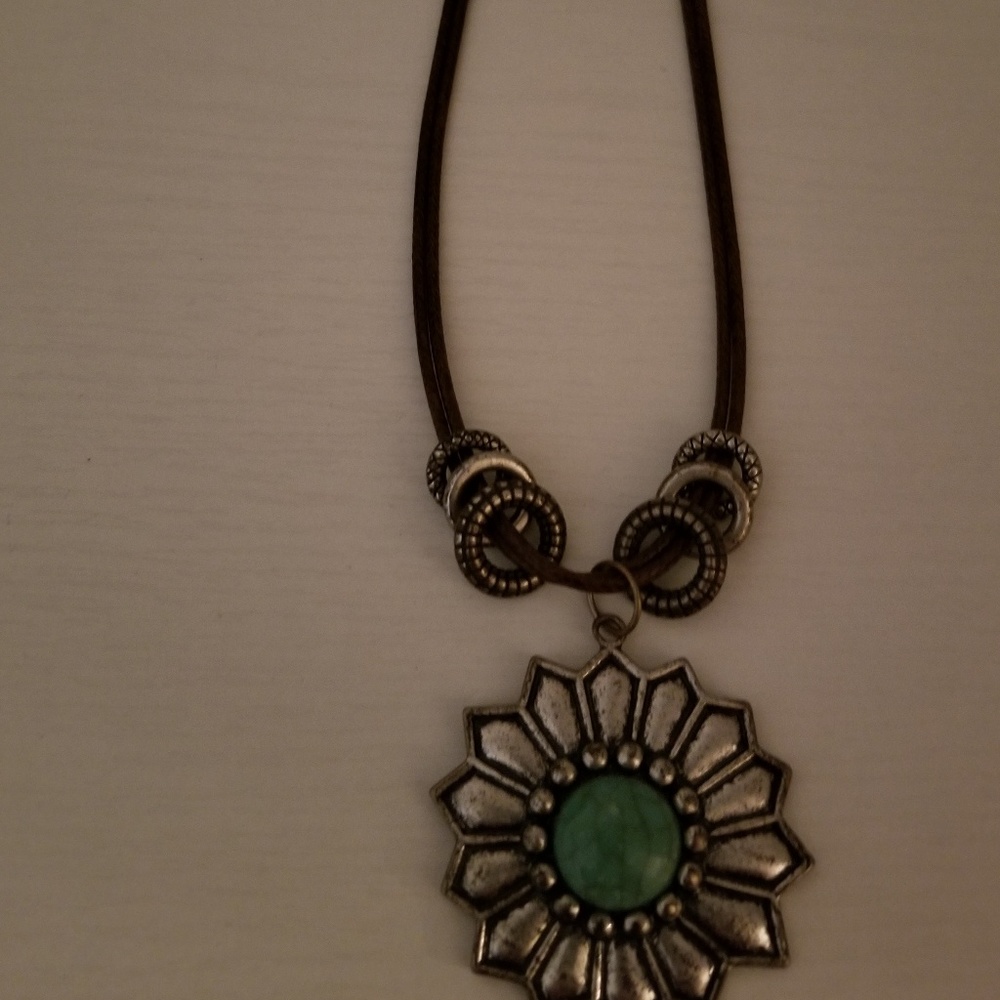 Necklace & Bracelet